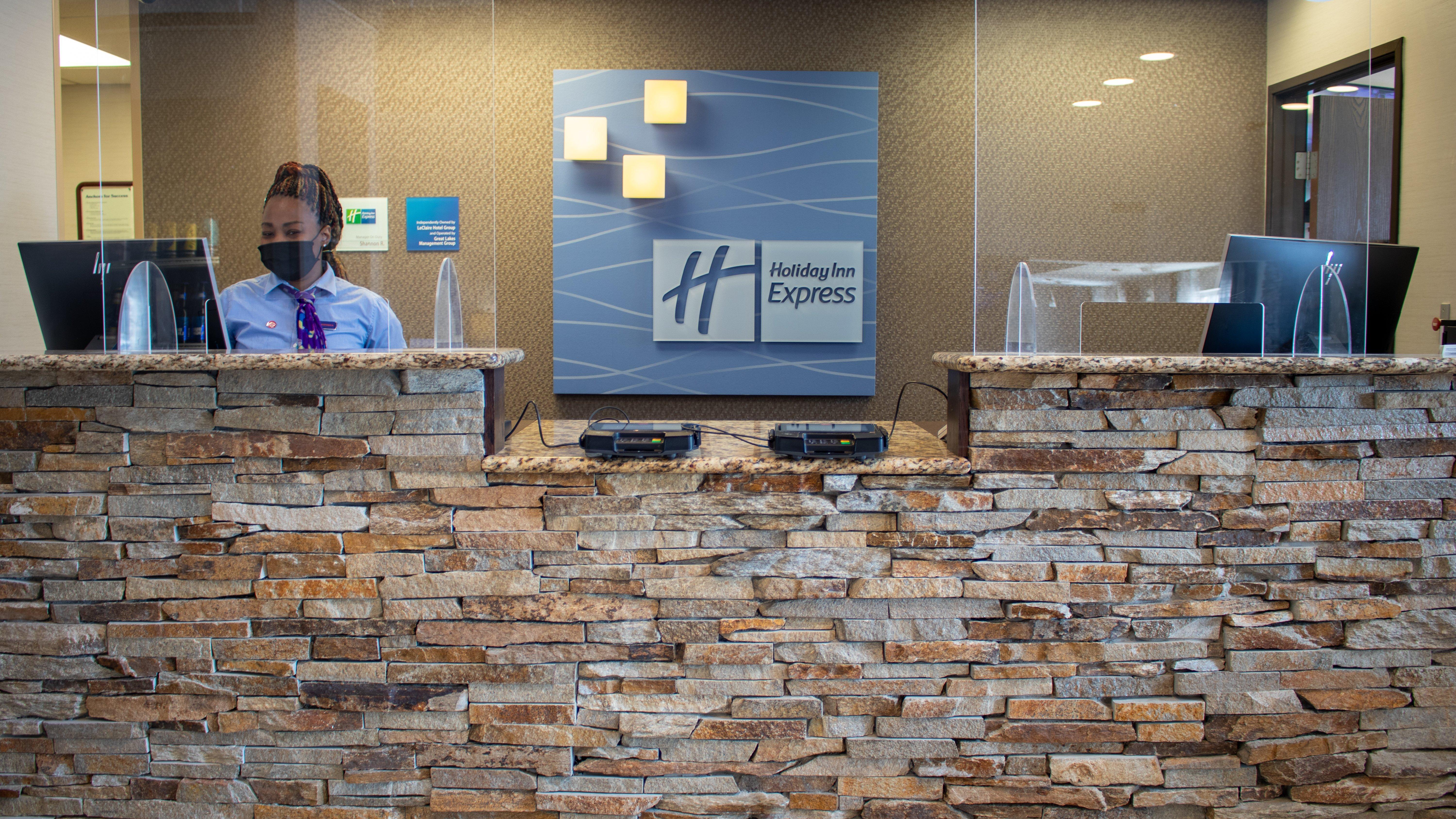 Holiday Inn Express Le Claire Riverfront-Davenport By Ihg Bagian luar foto