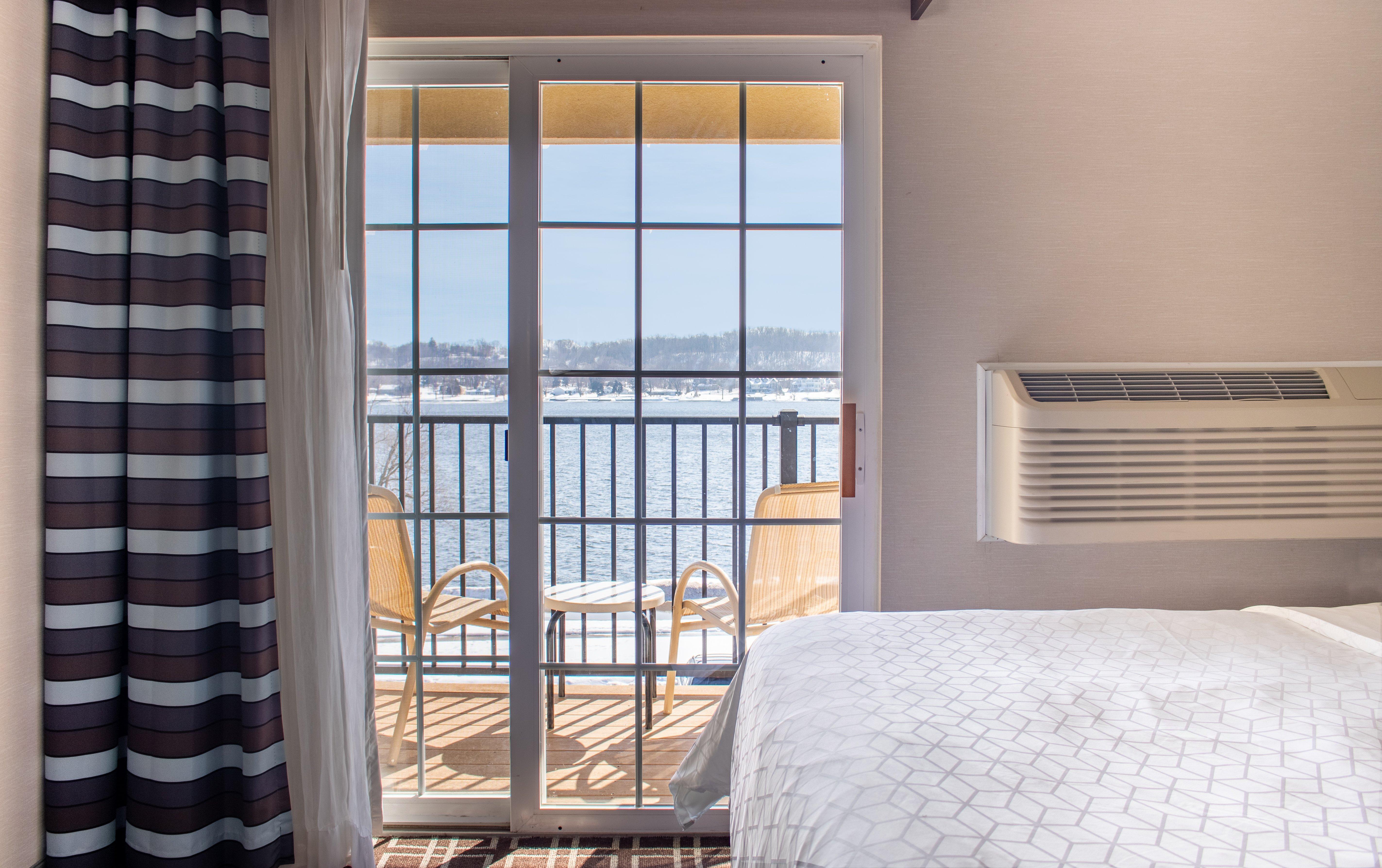 Holiday Inn Express Le Claire Riverfront-Davenport By Ihg Bagian luar foto
